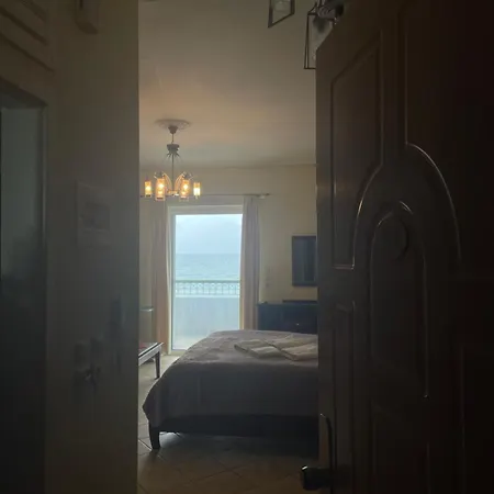 شقة Vythos Parálion Ástros