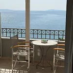 Vythos Parálion Ástros