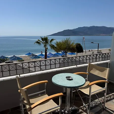 Apartamento Vythos Parálion Ástros