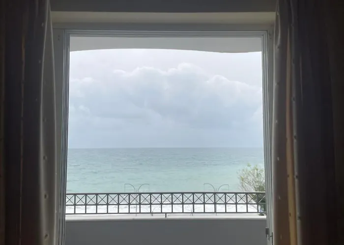 Vythos * Paralio Astros